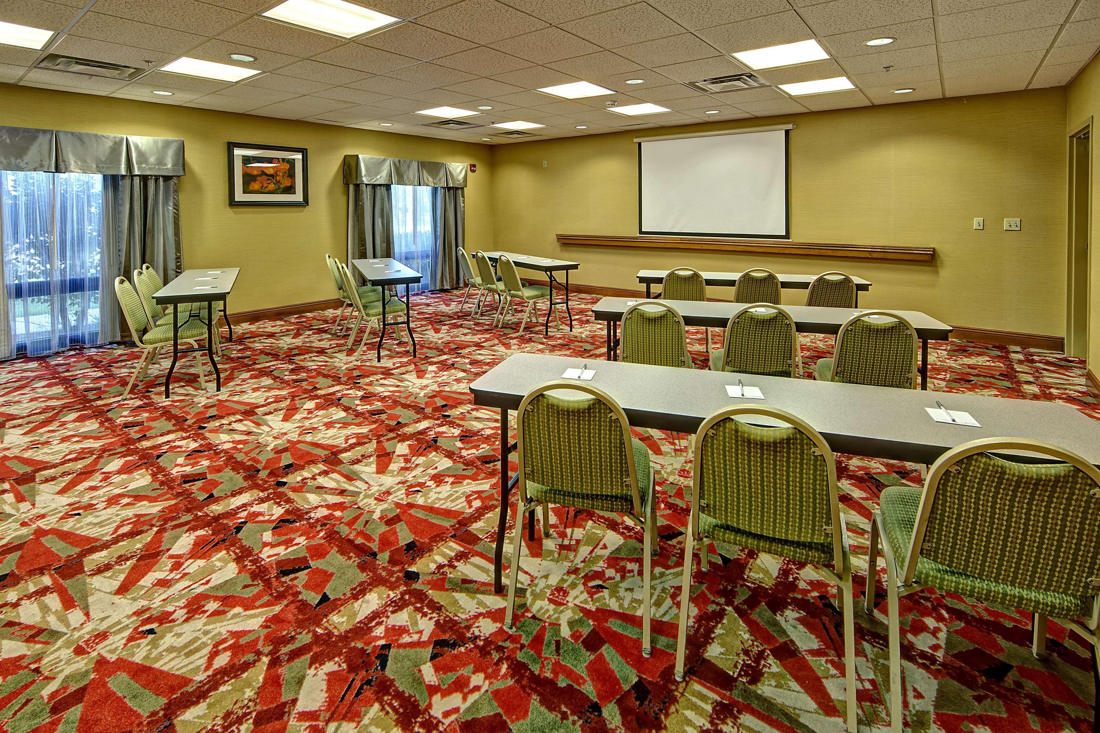 Hampton Inn Куинси Екстериор снимка