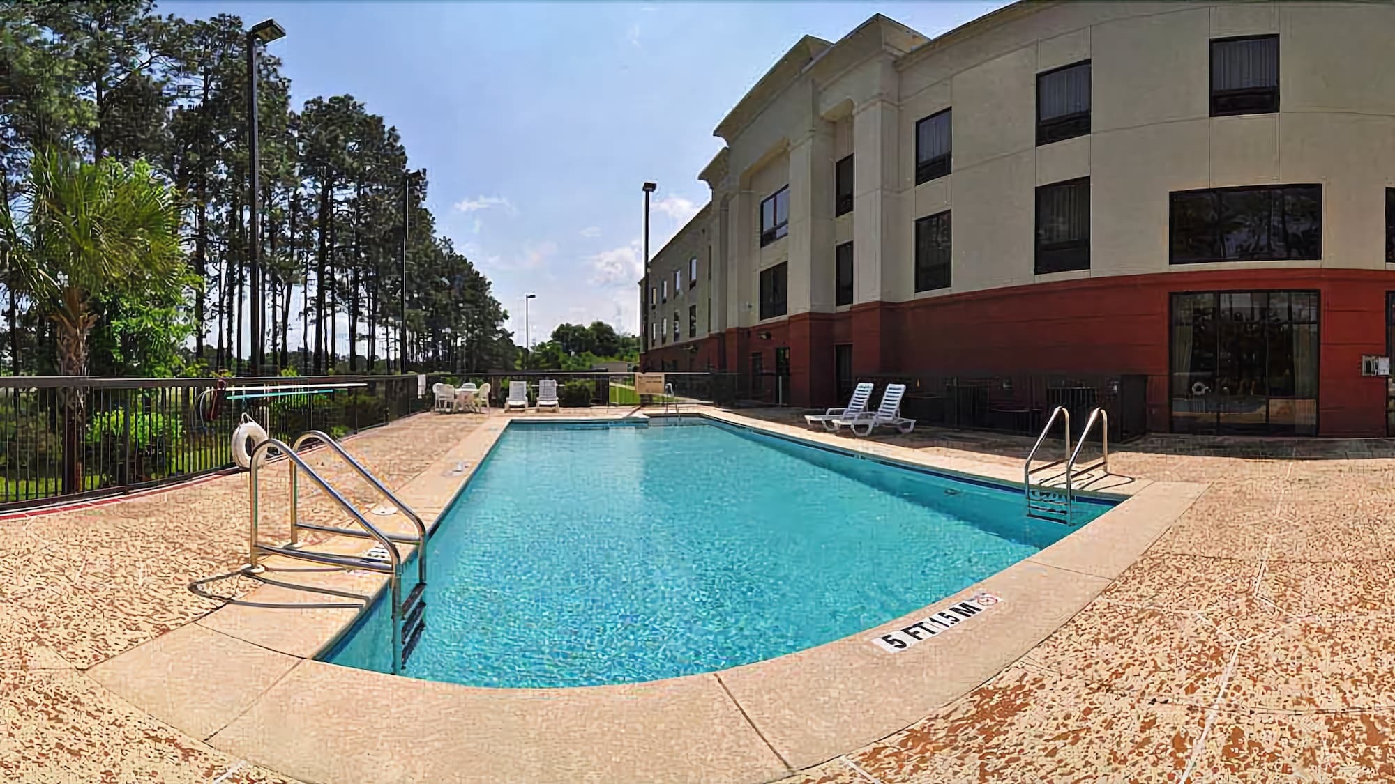 Hampton Inn Куинси Екстериор снимка
