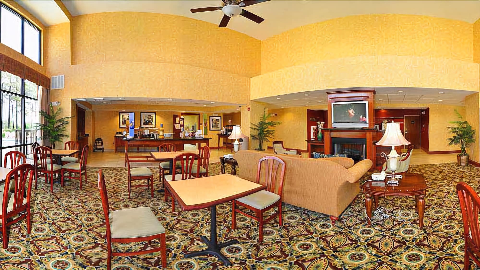 Hampton Inn Куинси Екстериор снимка